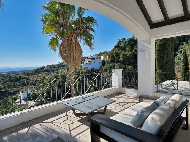 5 Sovrums Villa i Benahavís