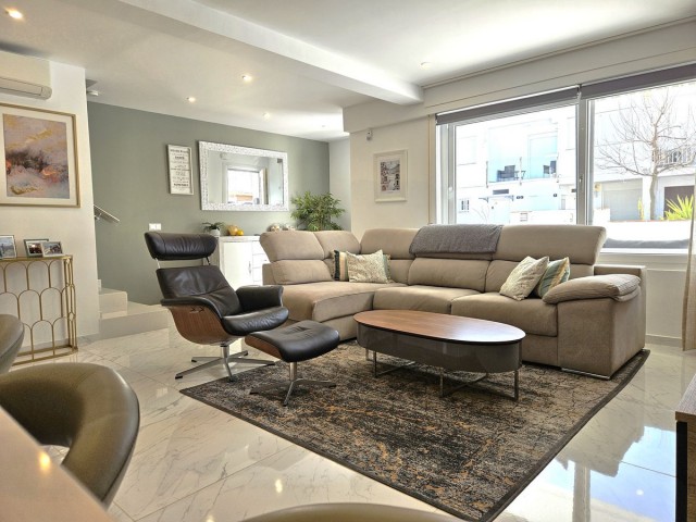 4 Slaapkamer Rijtjeshuis in La Cala de Mijas