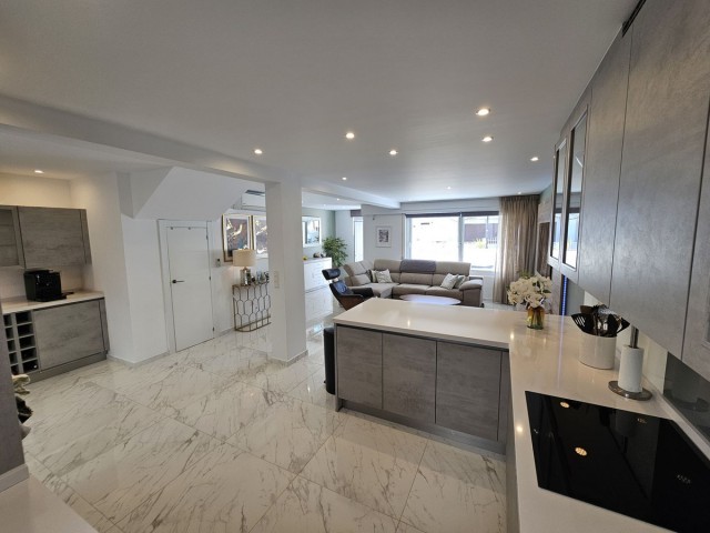 4 Slaapkamer Rijtjeshuis in La Cala de Mijas