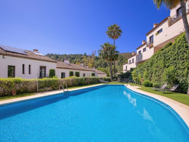 4 Schlafzimmer Reihenhaus in Benahavís