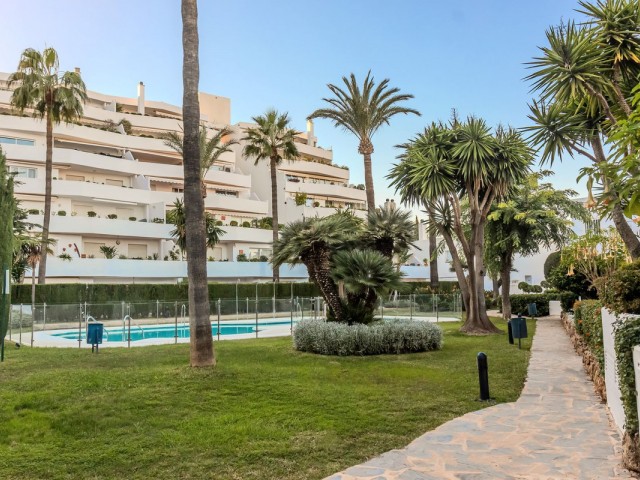 2 Bedrooms Apartment in Nueva Andalucía