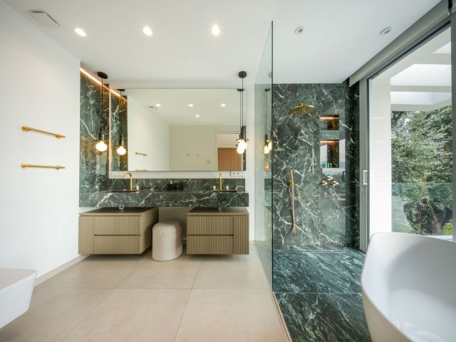 5 Slaapkamer Villa in Elviria