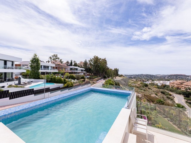 Penthouse, Nueva Andalucia