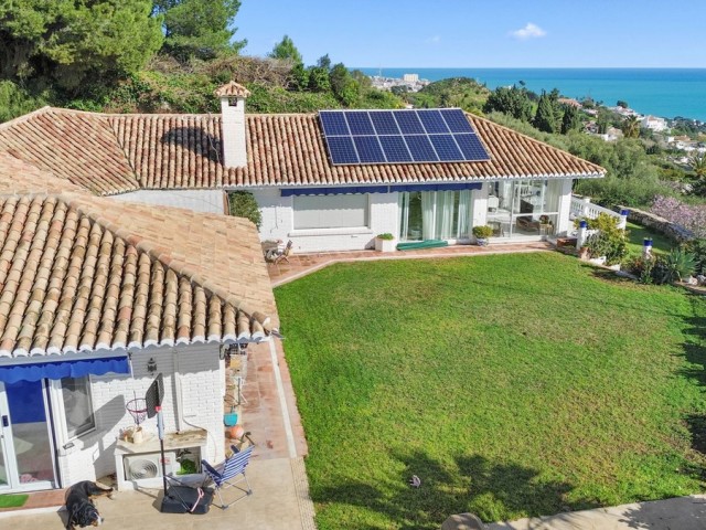 5 Schlafzimmer Villa in Benalmadena