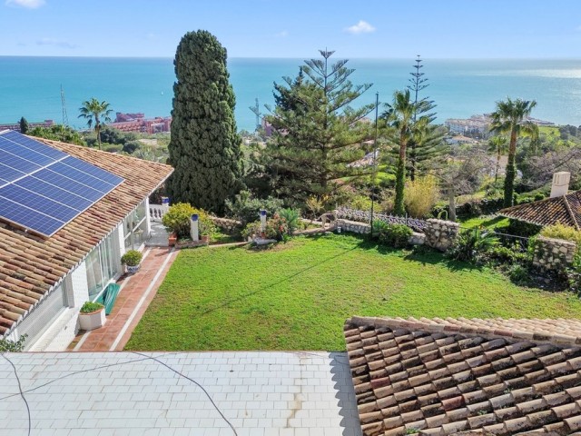 5 Schlafzimmer Villa in Benalmadena