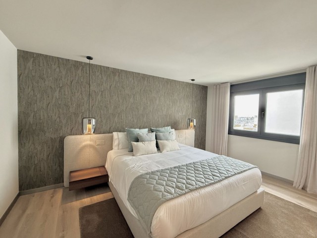 5 Bedrooms Apartment in Puerto Banús