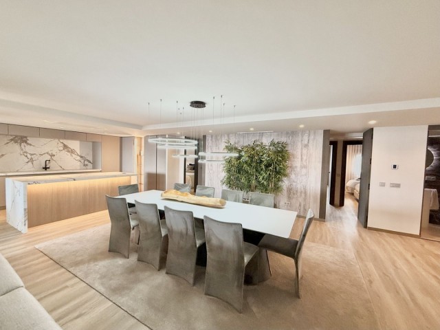 Appartement avec 5 Chambres  à Puerto Banús
