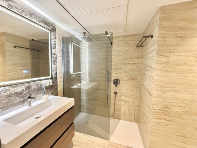 Appartement avec 5 Chambres  à Puerto Banús