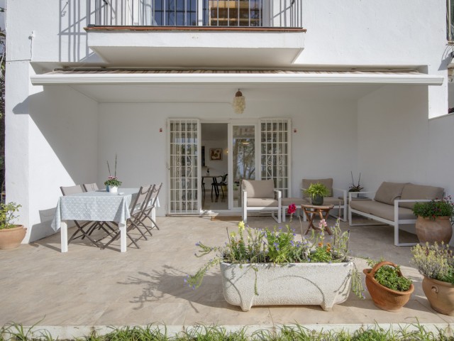 3 Bedrooms Townhouse in Estepona