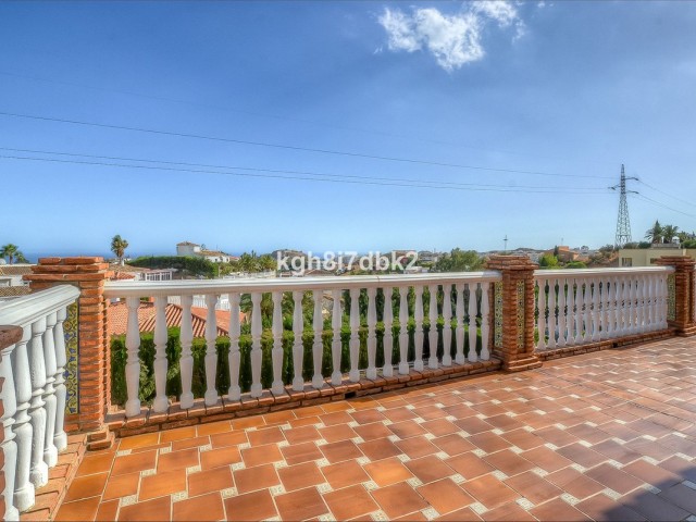 10 Soveroms Villa i Benalmadena