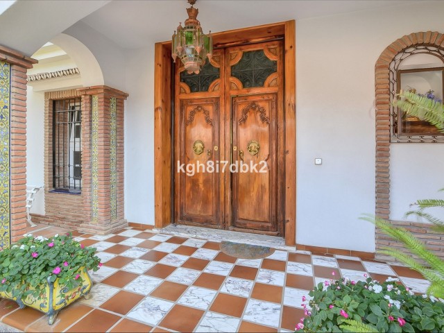 10 Soveroms Villa i Benalmadena