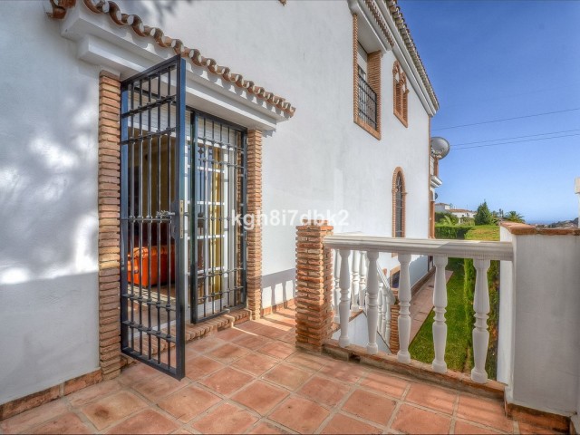 10 Soveroms Villa i Benalmadena