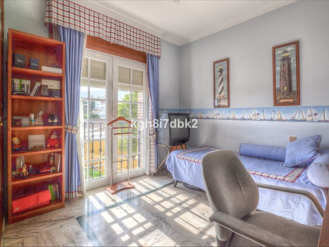 10 Soveroms Villa i Benalmadena