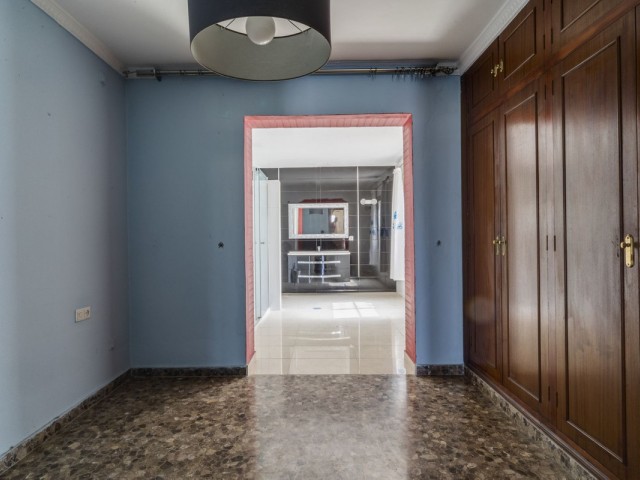 4 Bedrooms Villa in Marbella