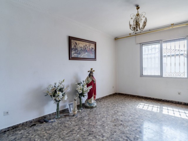 4 Bedrooms Villa in Marbella