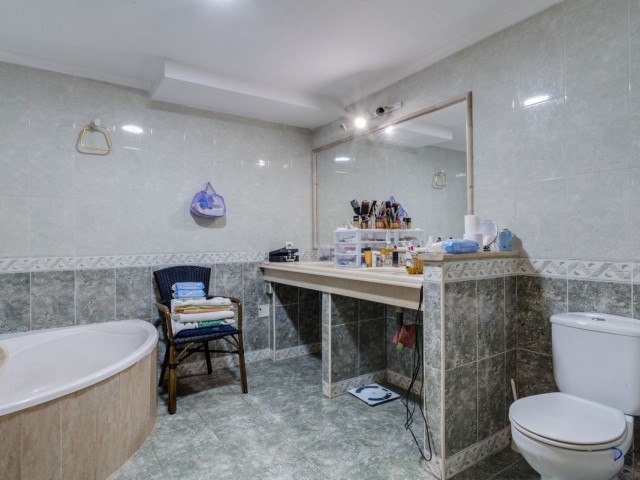 4 Schlafzimmer Villa in Marbella