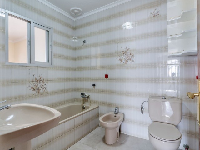 4 Schlafzimmer Villa in Marbella