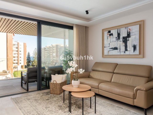 Apartamento con 2 Dormitorios  en Fuengirola