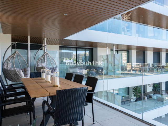 Apartamento con 2 Dormitorios  en Fuengirola