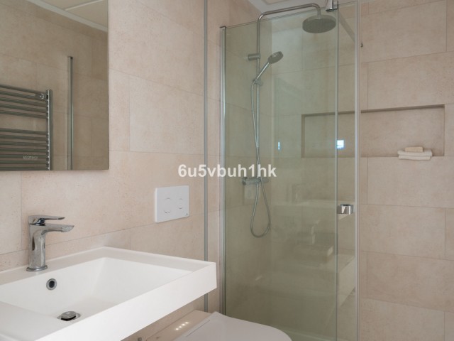 Apartamento con 2 Dormitorios  en Fuengirola
