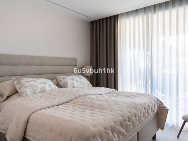 Apartamento con 2 Dormitorios  en Fuengirola