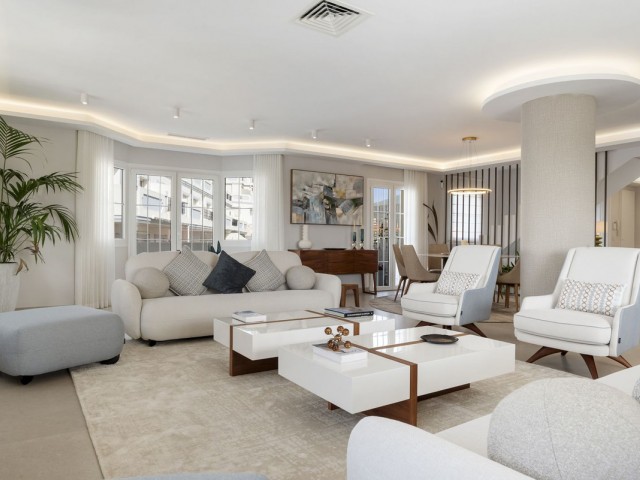5 Bedrooms Apartment in Nueva Andalucía