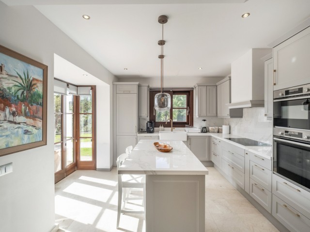 6 Bedrooms Villa in El Madroñal