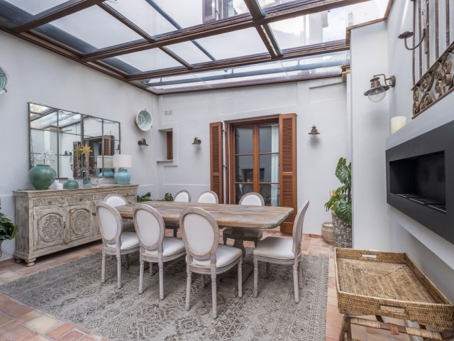 6 Bedrooms Villa in El Madroñal