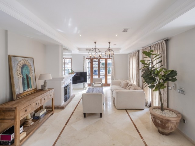 6 Bedrooms Villa in El Madroñal