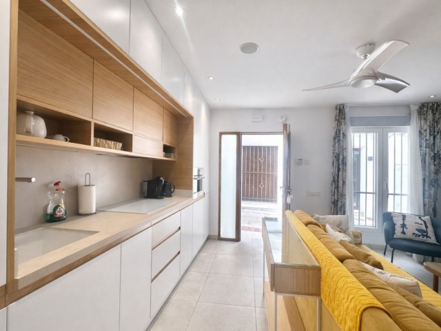 2 Bedrooms Townhouse in Marbella