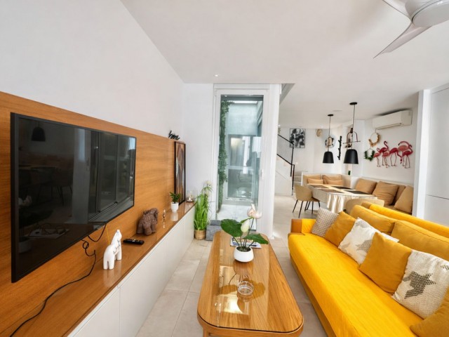 2 Bedrooms Townhouse in Marbella