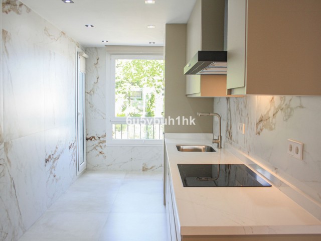 2 Sovrums Lägenhet i Marbella