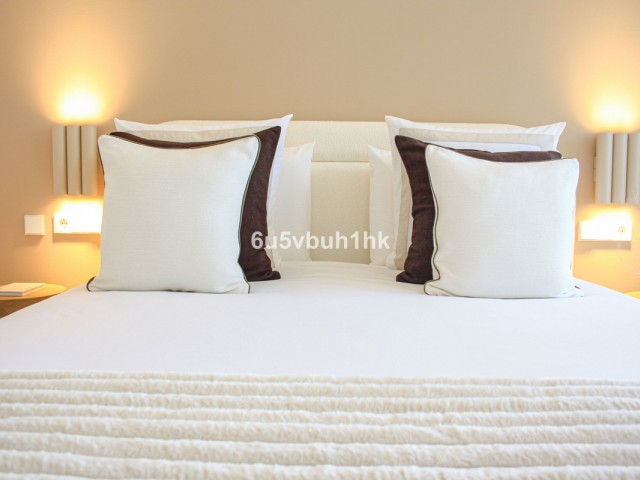 2 Sovrums Lägenhet i Marbella