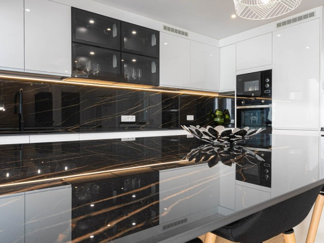 3 Bedrooms Apartment in Nueva Andalucía