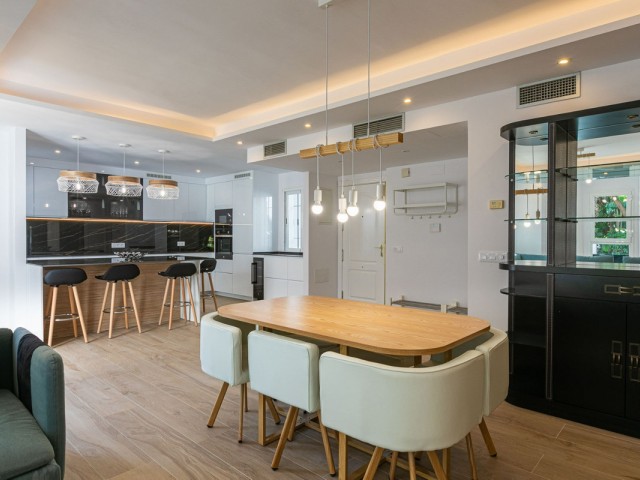 3 Bedrooms Apartment in Nueva Andalucía