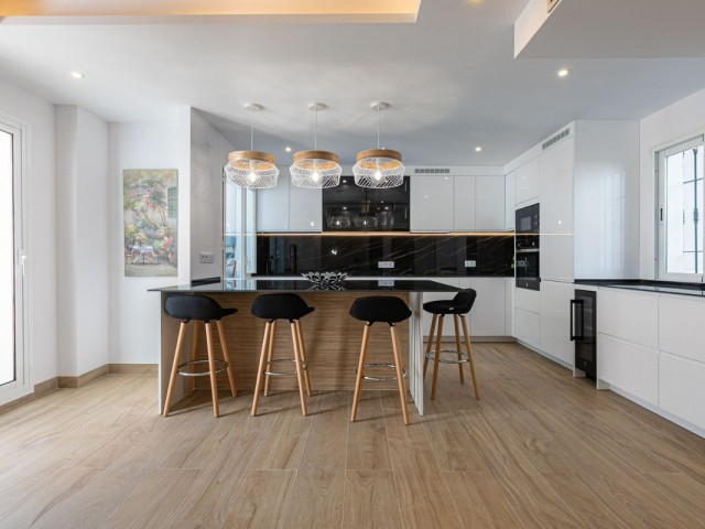 3 Bedrooms Apartment in Nueva Andalucía