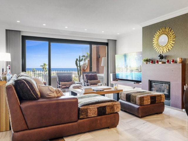 Appartement avec 3 Chambres  à Monte Halcones