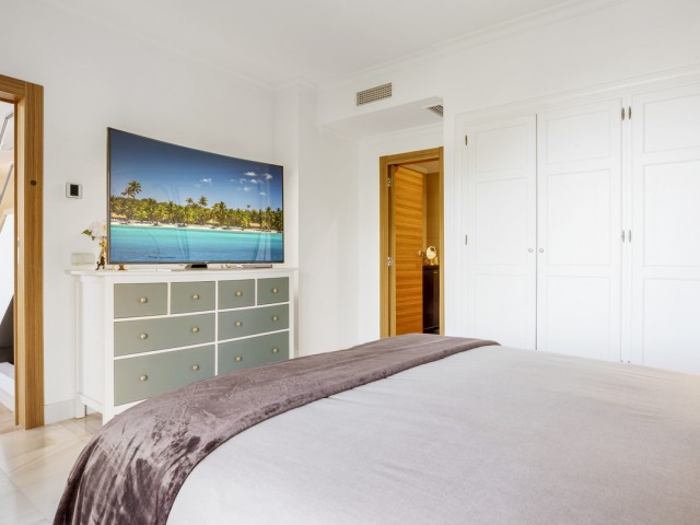 Appartement avec 3 Chambres  à Monte Halcones