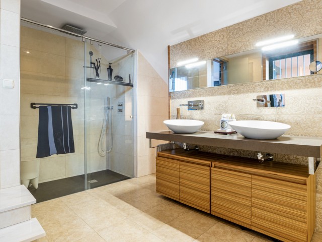 Appartement avec 3 Chambres  à Monte Halcones