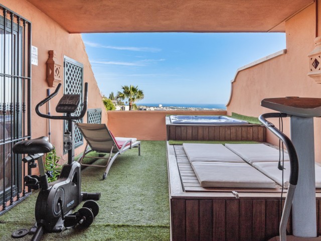 Appartement avec 3 Chambres  à Monte Halcones