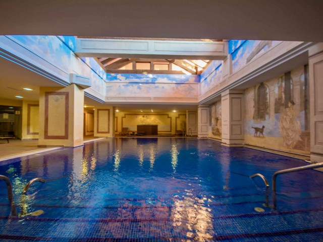 4 Schlafzimmer Apartment in Estepona