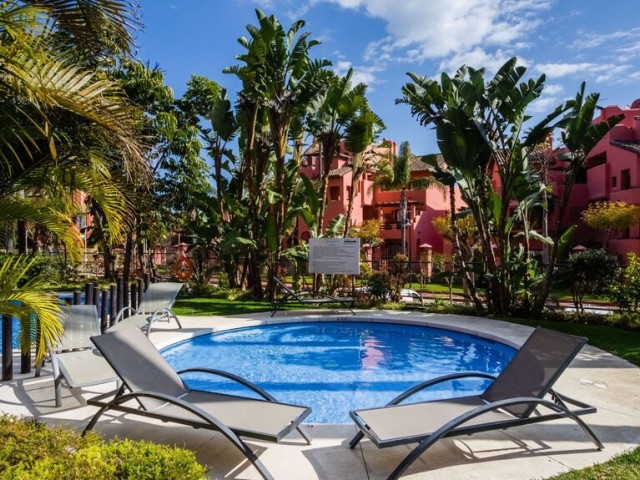 Appartement avec 4 Chambres  à Estepona