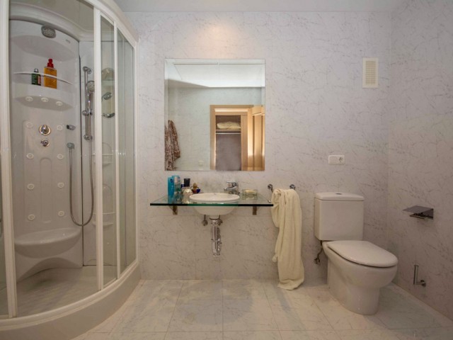 4 Schlafzimmer Apartment in Estepona