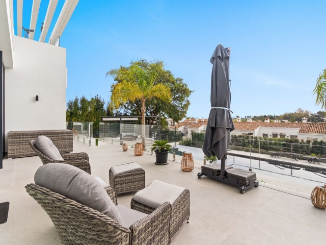 5 Schlafzimmer Villa in Estepona