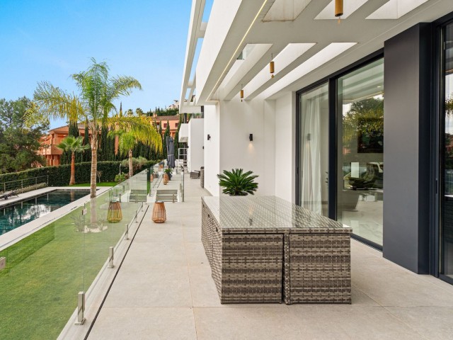 5 Schlafzimmer Villa in Estepona