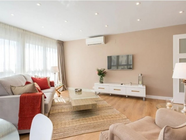 4 Bedrooms Apartment in Málaga Centro