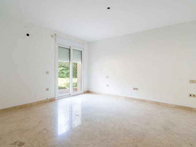 4 Bedrooms Villa in Sotogrande