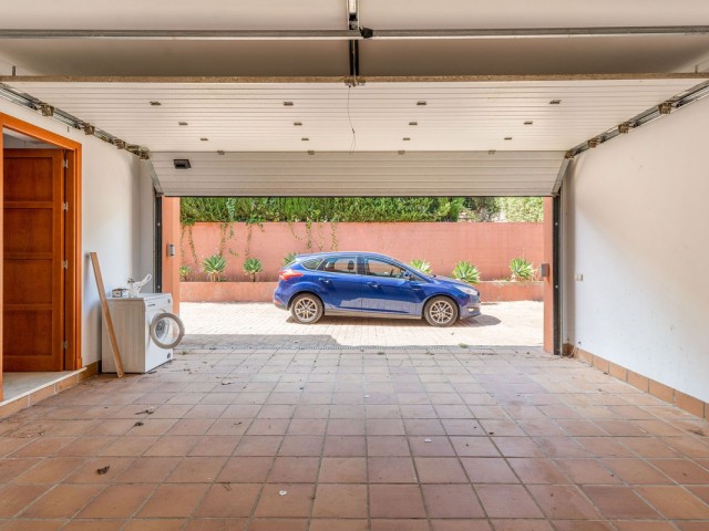 4 Bedrooms Villa in Sotogrande