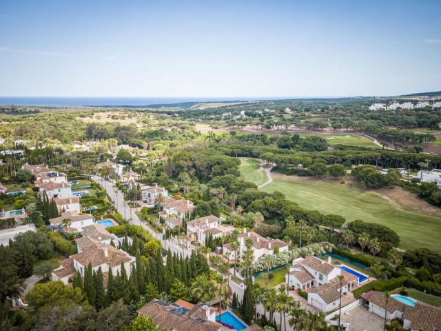 4 Makuuhuoneen Huvila Sotogrande