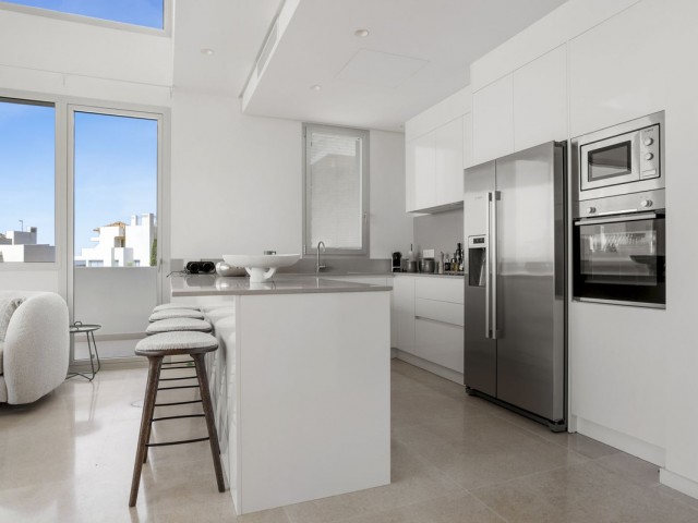 Ático con 3 Dormitorios  en Benahavís